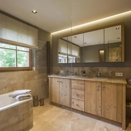 Chalet With Pool, Sauna And Elevator * Wisła